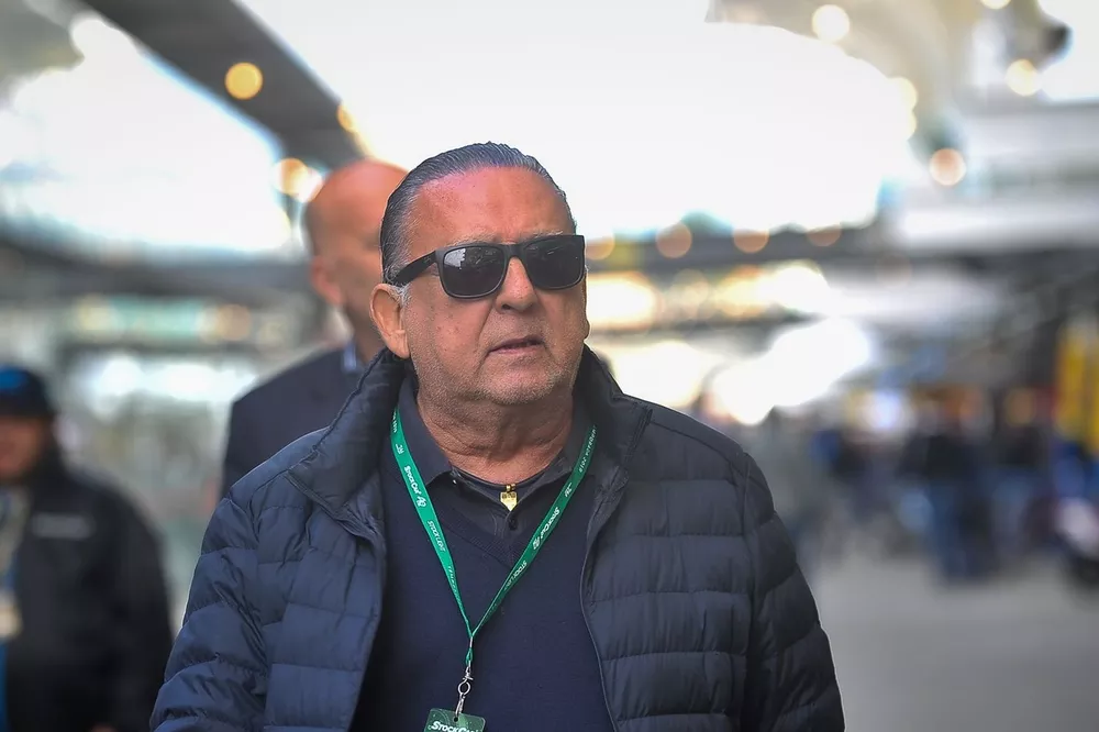 Galv&atilde;o Bueno na Corrida do Milh&atilde;o da Stock Car