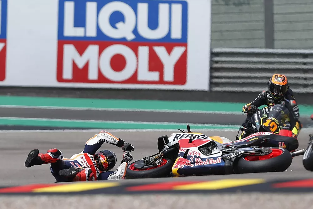 Caduta di Marc Marquez, Repsol Honda Team