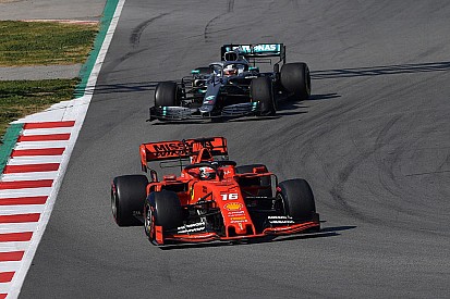 Hamilton: fél másodperc is lehet a Ferrari előnye, a legkeményebb párharc vár ránk