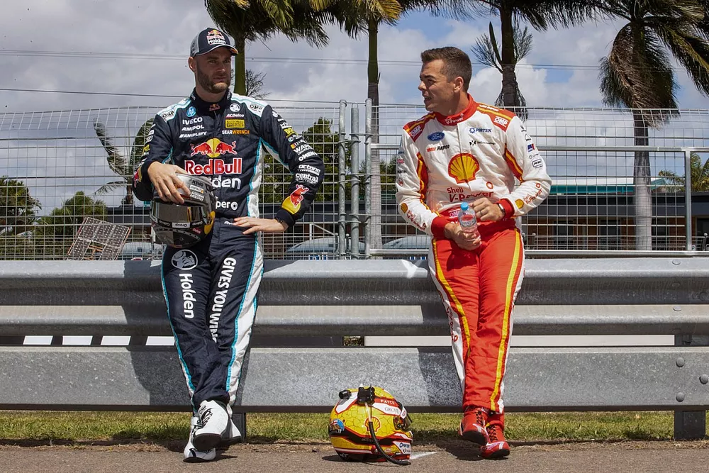 Shane van Gisbergen, Triple Eight Race Engineering Holden, Scott McLaughlin, DJR Team Penske Ford