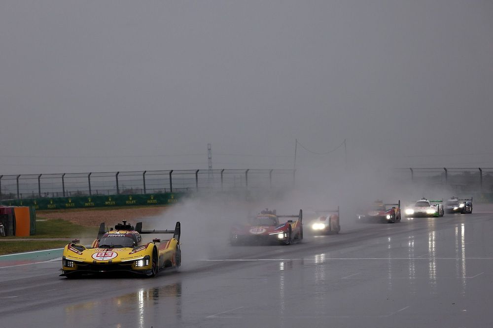 #83 AF Corse Ferrari 499P: Robert Kubica, Yifei Ye, Philip Hanson