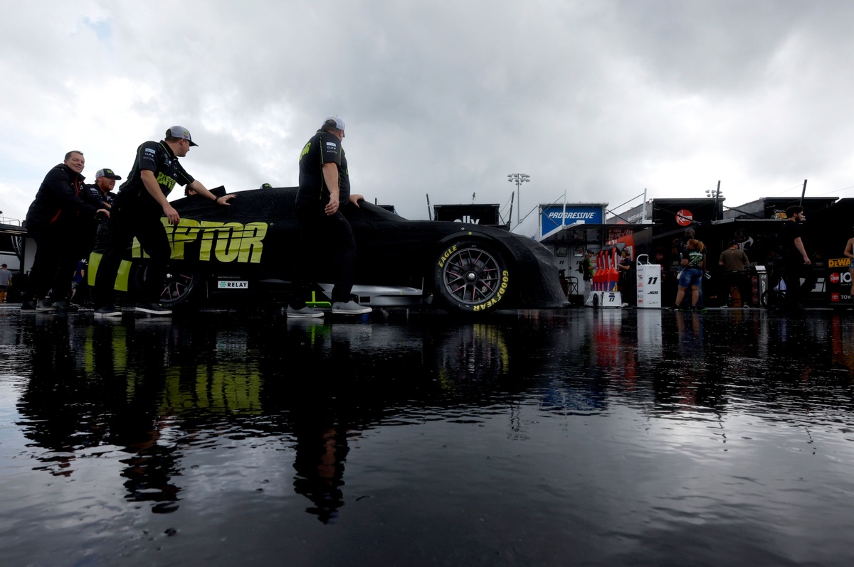 NASCAR: Classificação é cancelada devido à chuva e pole fica com Chase Elliot em Dover; entenda