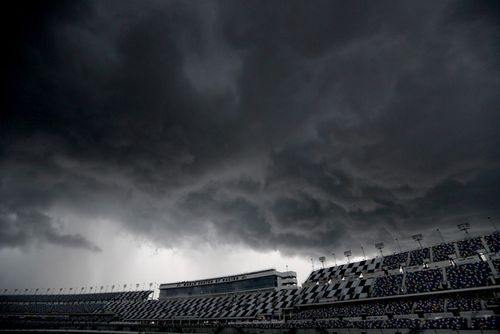NASCAR: Classifica&ccedil;&atilde;o em Daytona &eacute; cancelada devido ao mau tempo; Ryan Blaney fica com a pole