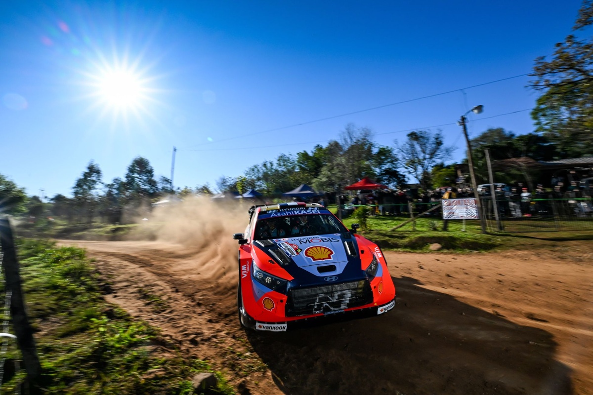 WRC Paraguay: Fourmaux leads while puncture costs title hopeful Ogier