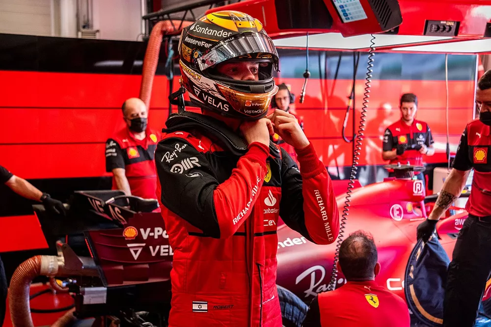 Robert Shwartzman, Ferrari 