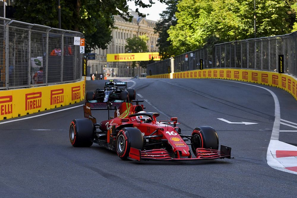 Charles Leclerc, Ferrari SF21, Valtteri Bottas, Mercedes W12