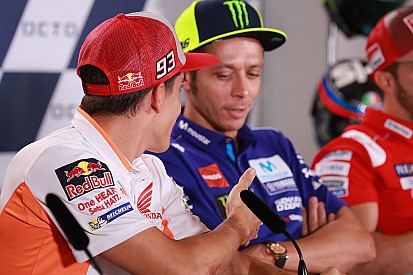 Rossi esnoba Márquez e MotoGP pega fogo em Misano