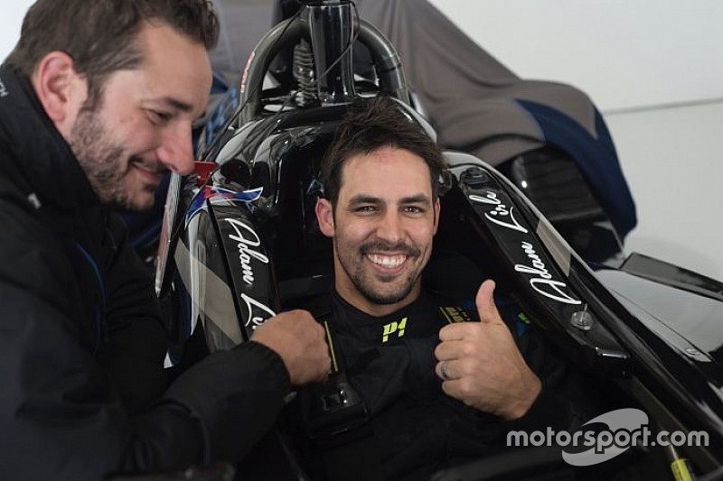 Former Australian cricketer to make racing debut
