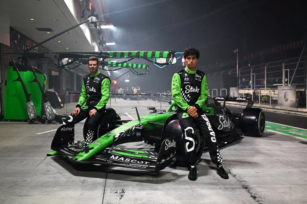 Nico Hulkenberg, Sauber, Gabriel Bortoleto, Sauber