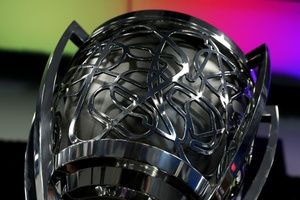 Quem são os candidatos ao título da NASCAR em Phoenix?