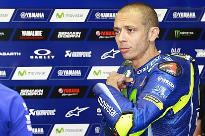 Sur un circuit qu'il adore, Rossi se méfie du manque d'adhérence