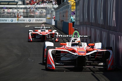 Rosenqvist y Heidfeld siguen en Mahindra para la Fórmula E 2017/18