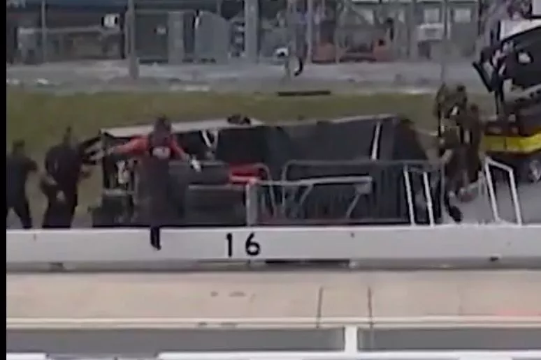 Pit cart