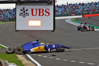 Ericsson taken to hospital after FP3 crash