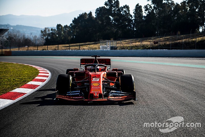 Ferrari SF90: completato il filming day a Barcellona da Vettel e Leclerc