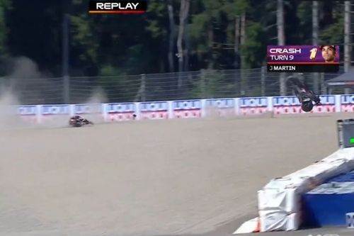 V&Iacute;DEO: Mart&iacute;n cai e moto 'sai voando' em acidente no TL2 do GP da &Aacute;ustria de MotoGP