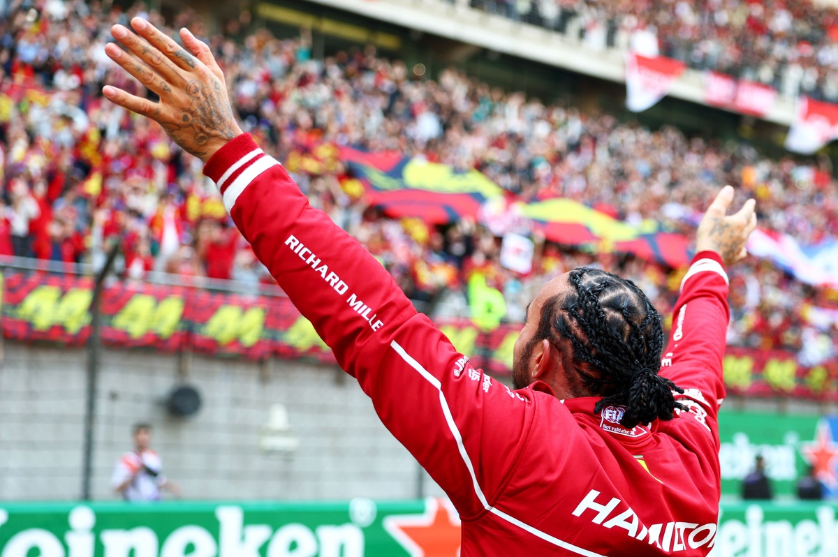 The factors behind Hamilton's rebound in China after difficult Ferrari ...