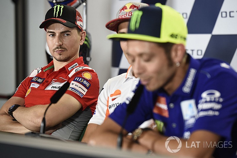 Lorenzo: „Rossi úgy viselkedik, mint egy kisgyerek…”
