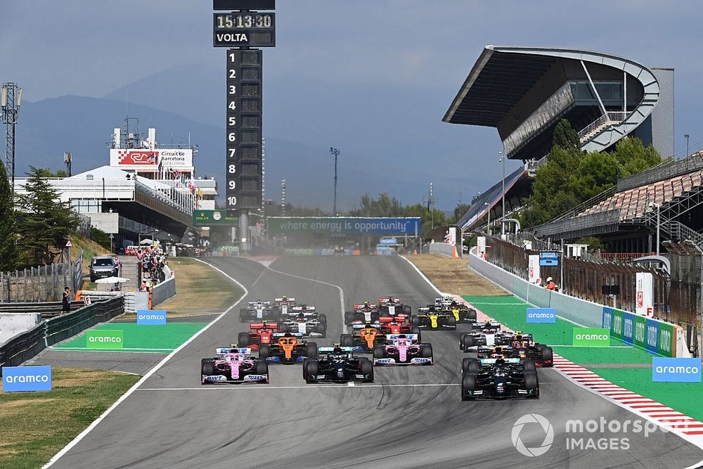 Arrancada Lewis Hamilton, Mercedes F1 W11 , leads Valtteri Bottas, Mercedes F1 W11 , Max Verstappen, Red Bull Racing RB16, Lance Stroll, Racing Point RP20, Sergio P&eacute;rez, Racing Point RP20