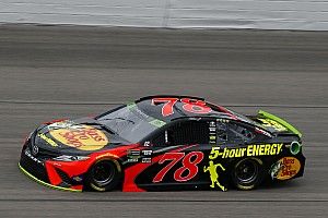 Truex se siente  'afortunado' de seguir con vida en los playoffs