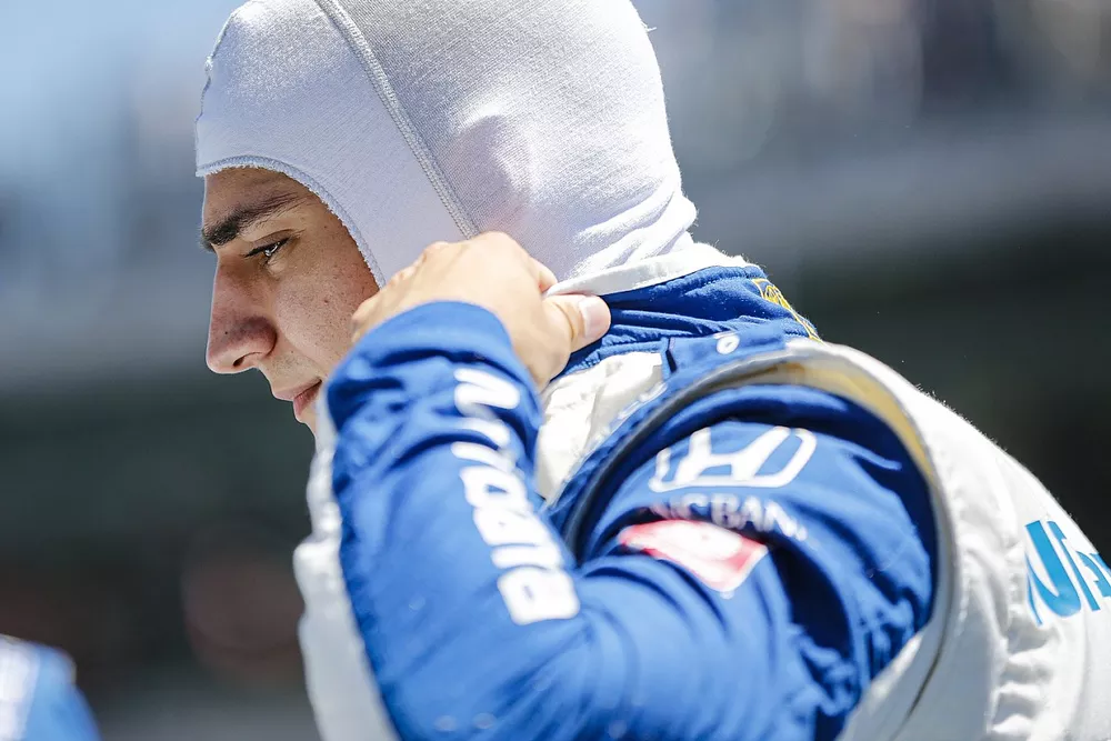 Alex Palou, Chip Ganassi Racing Honda on the grid