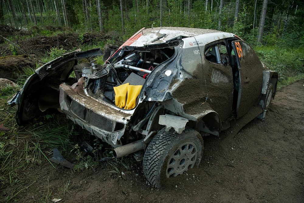 Kalle Rovanperä, Jonne Halttunen, Toyota Gazoo Racing WRT Toyota GR Yaris Rally1 after the crash