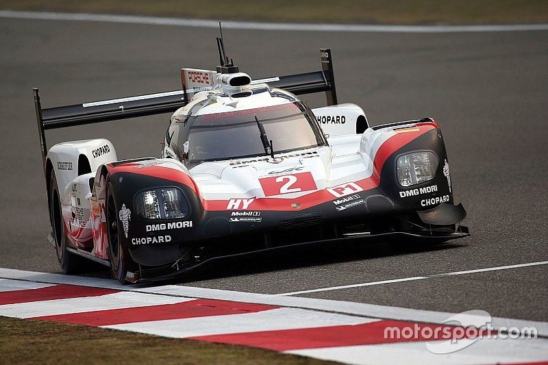 #2 Porsche Team Porsche 919 Hybrid: Timo Bernhard, Earl Bamber, Brendon Hartley