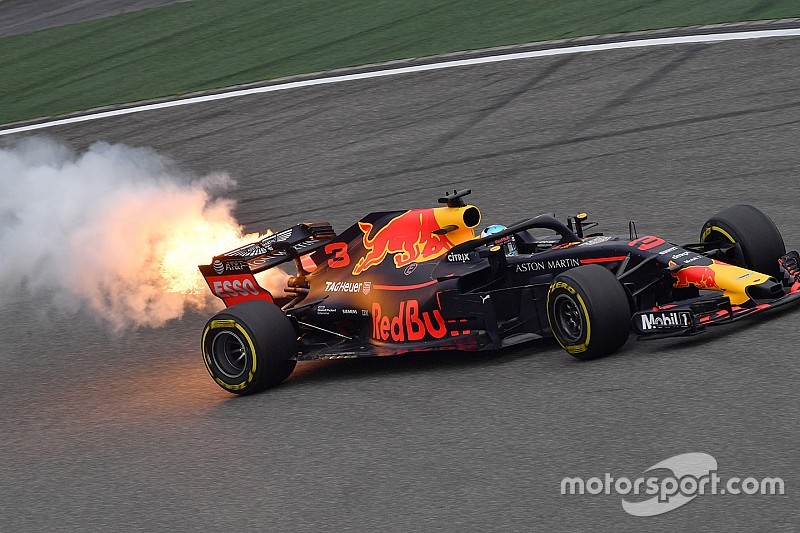 Red Bull frustrasi mesin Ricciardo rusak lagi
