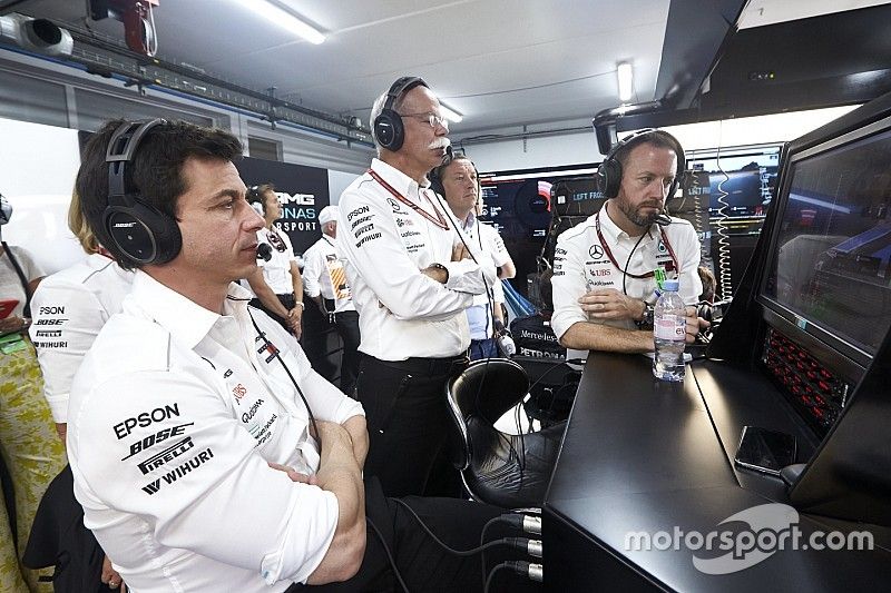 Toto Wolff, Executive Director (Business), Mercedes AMG, and Dr Dieter Zetsche, CEO, Mercedes Benz