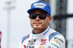 NASCAR: Larson logra su tercera pole consecutiva en Texas, Suárez 17
