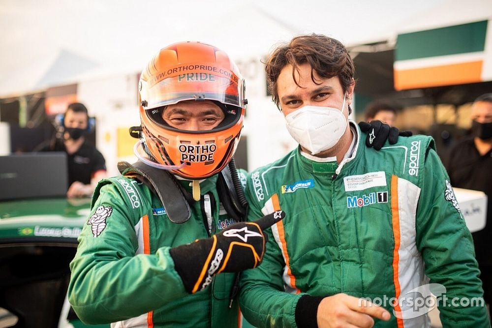 Rafael Suzuki e Lucas Salles comemoram pole em Mogi