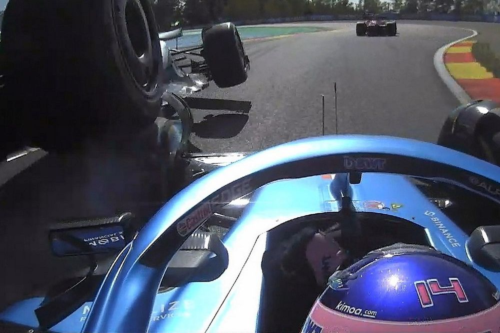 Accidente Alonso - Hamilton en Bélgica