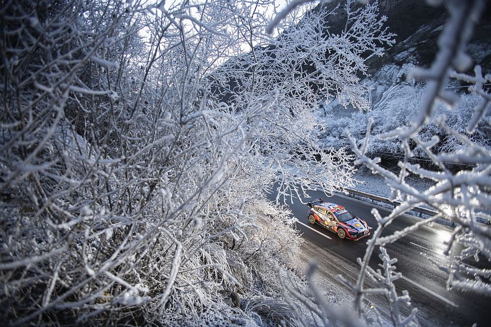 Oliver Solberg, Elliott Edmondson, Hyundai World Rally Team Hyundai i20 N Rally1
