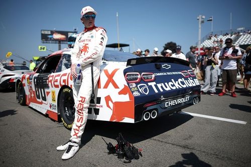 VIDEO: Zilisch sufre una fractura de clav&iacute;cula mientras celebraba su victoria