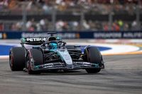 F1: Russell faz a pole para o GP de Singapura à frente de Verstappen e Piastri; Bortoleto é 16º