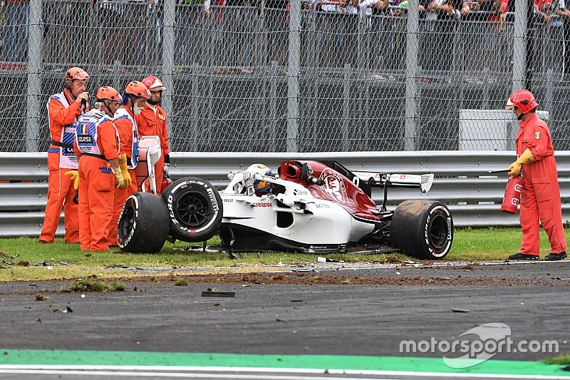 Mehrfacher Überschlag: Ericsson verunfallt in Monza schwer!