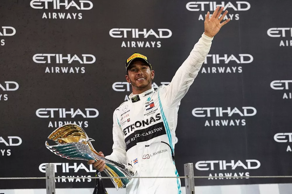 Race Winner Lewis Hamilton, Mercedes AMG F1