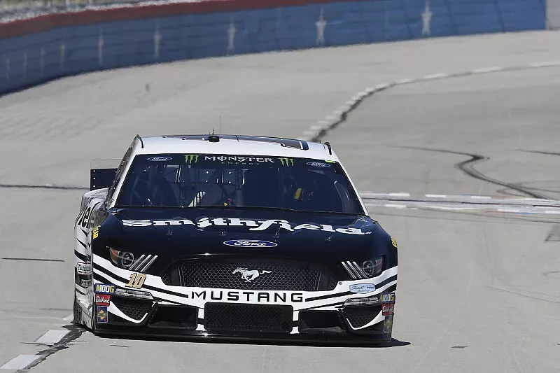  Aric Almirola, Stewart-Haas Racing, Ford Mustang Smithfield