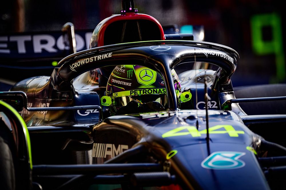 Lewis Hamilton, Mercedes W14