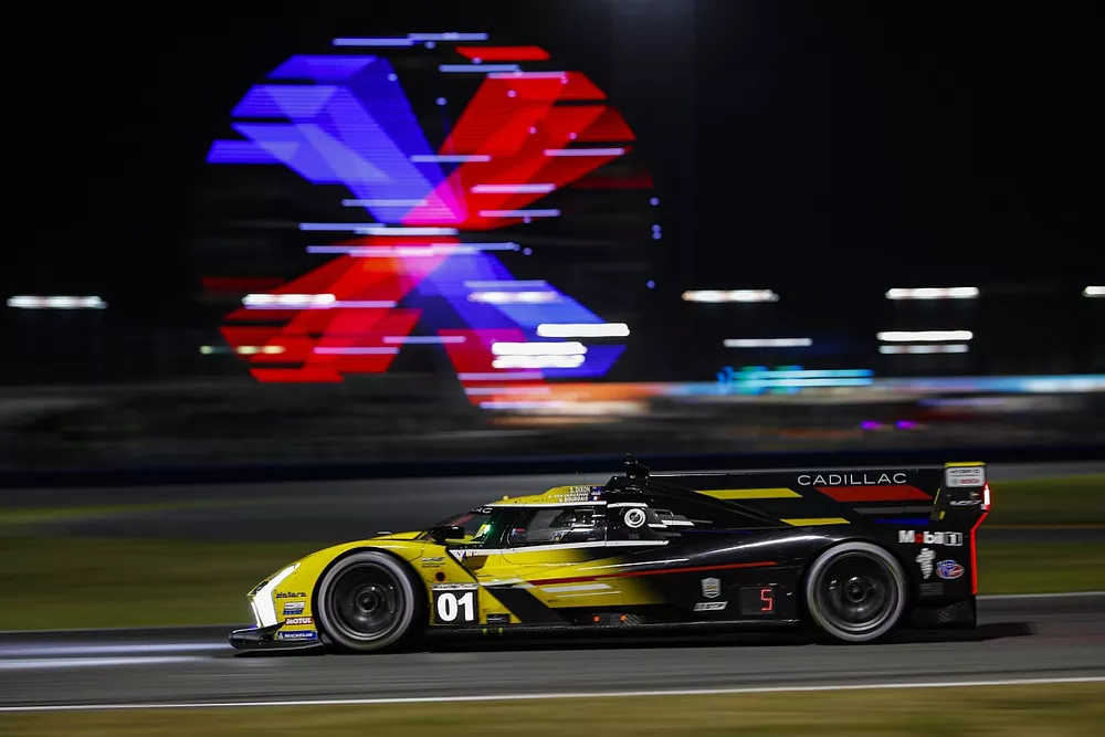 #01 Cadillac Racing Cadillac V-LMDh: Sebastien Bourdais, Renger van der Zande, Scott Dixon