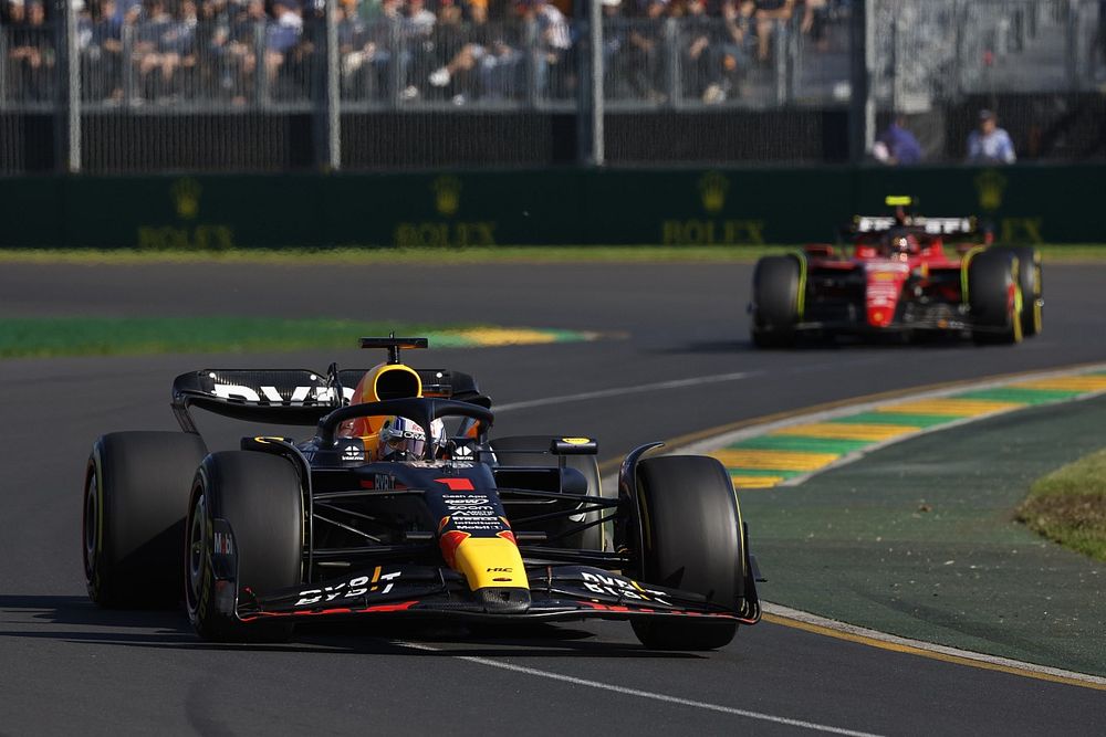 Max Verstappen, Red Bull Racing RB19, Carlos Sainz, Ferrari SF-23