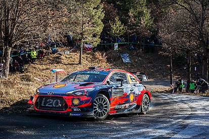 Monte Carlo Rallisi: Beşinci etabın ardından Neuville lider, Ogier ikinci