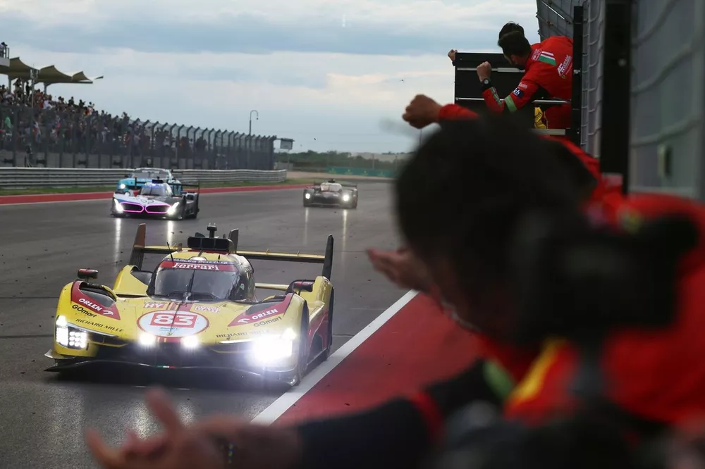 #83 AF Corse Ferrari 499P: Robert Kubica, Robert Shwartzman, Yifei Ye