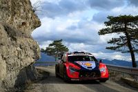 Fourmaux to keep &lsquo;head on shoulders&rsquo; after stunning Hyundai WRC debut