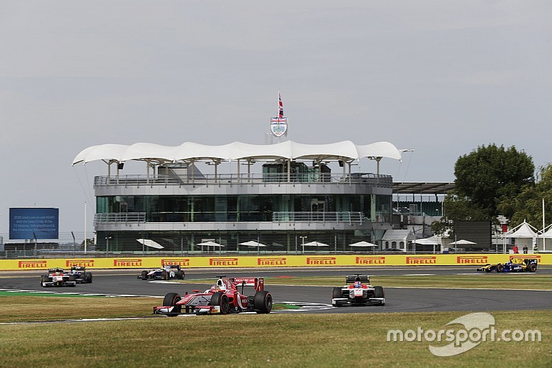 Leclerc lidera la práctica libre de F2 en Silverstone