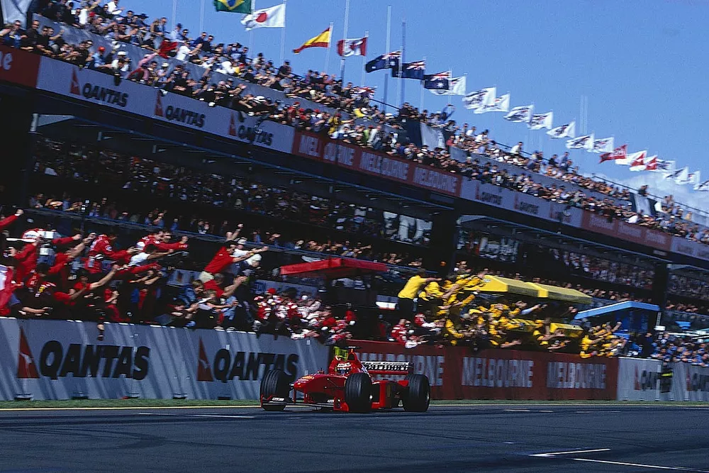 Eddie Irvine, Ferrari F399 se lleva el triunfo