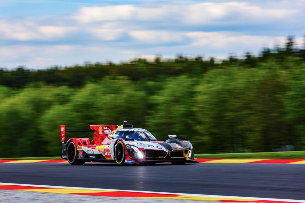 #20 BMW M Team WRT BMW M Hybrid V8: Rene Rast, Robin Frijns