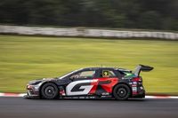 Stock Car: Arthur Gama lidera grupo e fecha treino livre em Cascavel com o segundo melhor tempo 