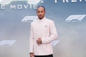 映画『F1／エフワン』主演ブラッド・ピットやコシンスキー監督、ハミルトンのサポートを称賛。しかしその強い&rdquo;こだわり&rdquo;は、制作予算に多大な影響が？？