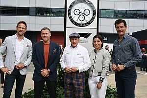 Jackie Stewart sufrió un derrame cerebral y ahora se recupera